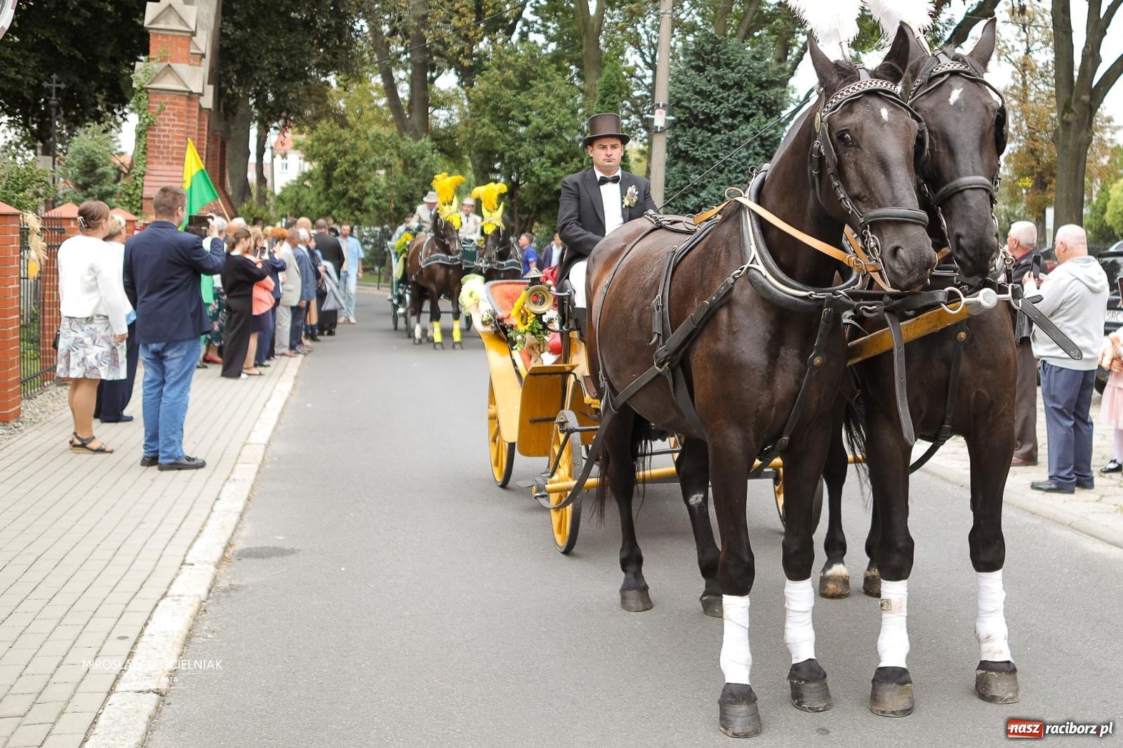 Zdjęcie w galerii na portalu naszraciborz.pl: Racibórz świętował dożynki miejskie na Zamku Piastowskim. Diiya na finał wiadomości z regionu