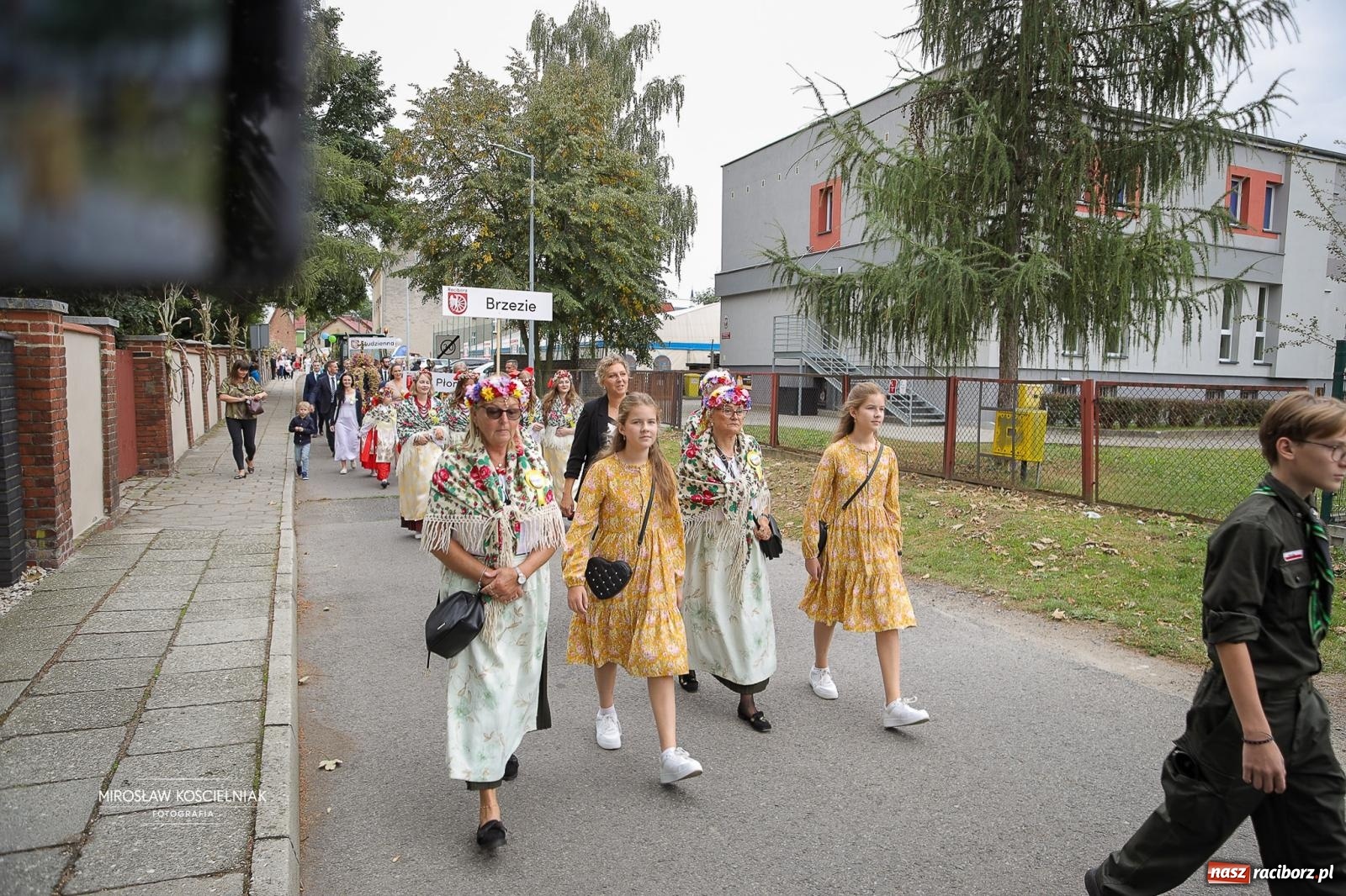 Zdjęcie w galerii na portalu naszraciborz.pl: Racibórz świętował dożynki miejskie na Zamku Piastowskim. Diiya na finał wiadomości z regionu