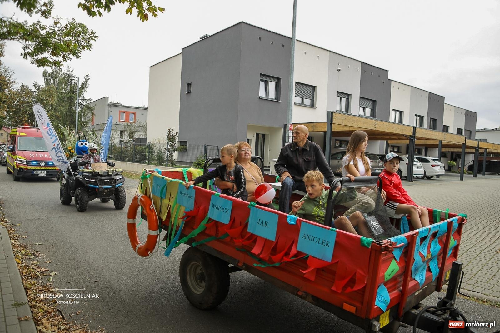 Zdjęcie w galerii na portalu naszraciborz.pl: Racibórz świętował dożynki miejskie na Zamku Piastowskim. Diiya na finał wiadomości z regionu