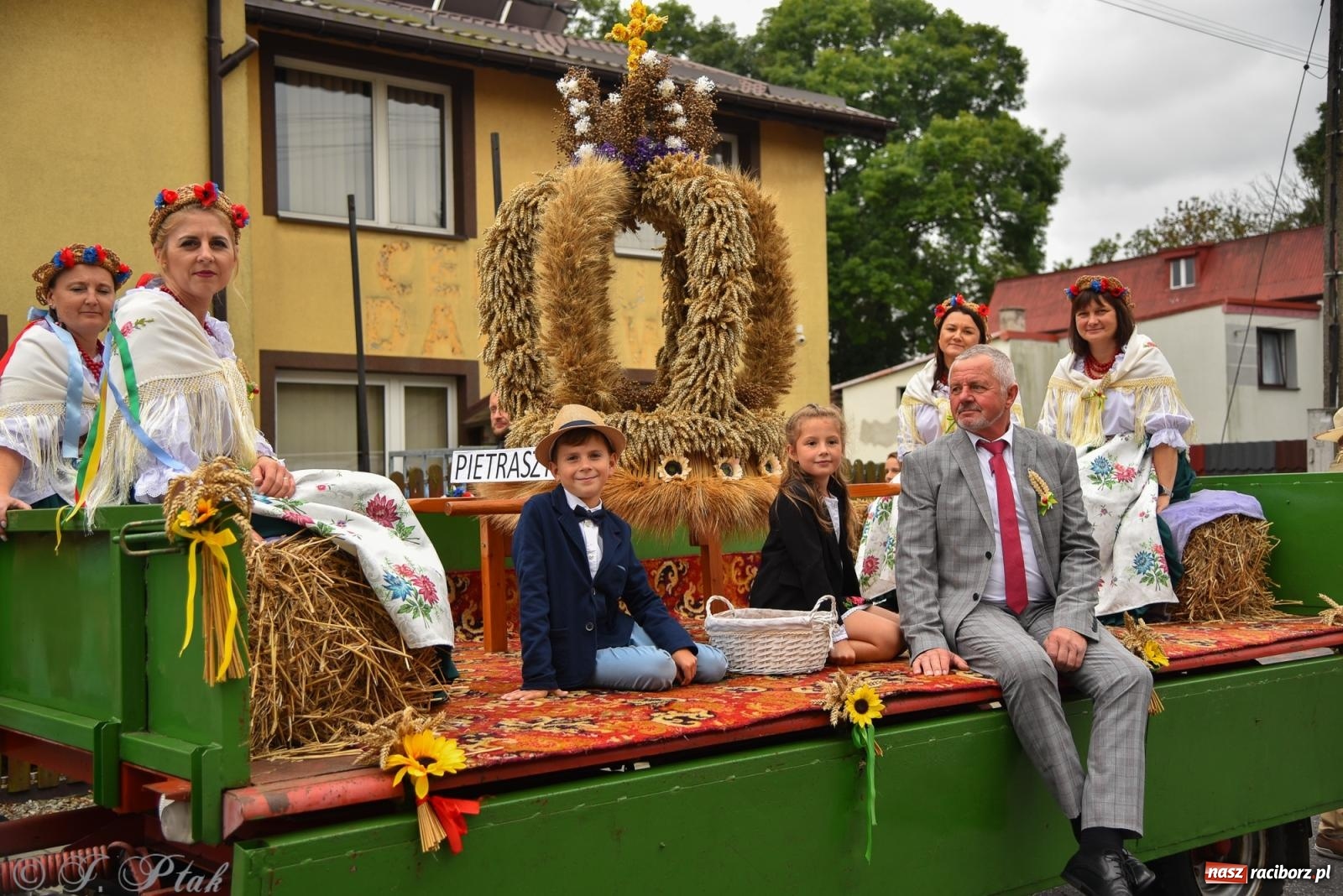 Zdjęcie w galerii na portalu naszraciborz.pl: Dożynki w Krzanowicach już za nami – zdjęcia na bis! wiadomości z regionu
