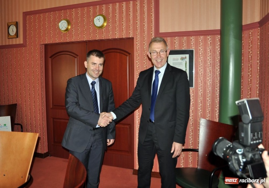 Zdjęcie w galerii na portalu naszraciborz.pl: Prezydent K.Koźla zazdrości Raciborzowi wiadomości z regionu