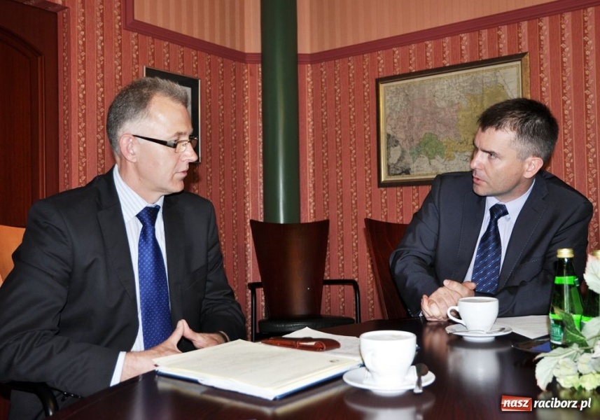 Zdjęcie w galerii na portalu naszraciborz.pl: Prezydent K.Koźla zazdrości Raciborzowi wiadomości z regionu