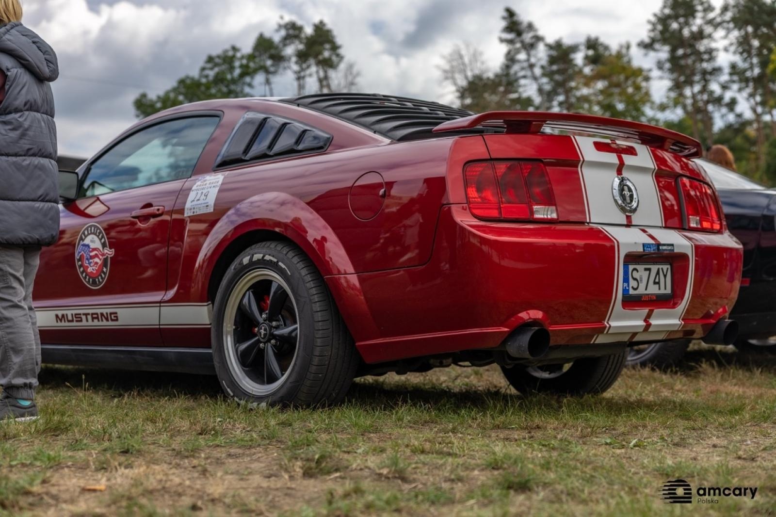 Zdjęcie w galerii na portalu naszraciborz.pl: Zlot motoryzacyjny w Kuźni Raciborskiej – zdjęcia z wydarzenia wiadomości z regionu