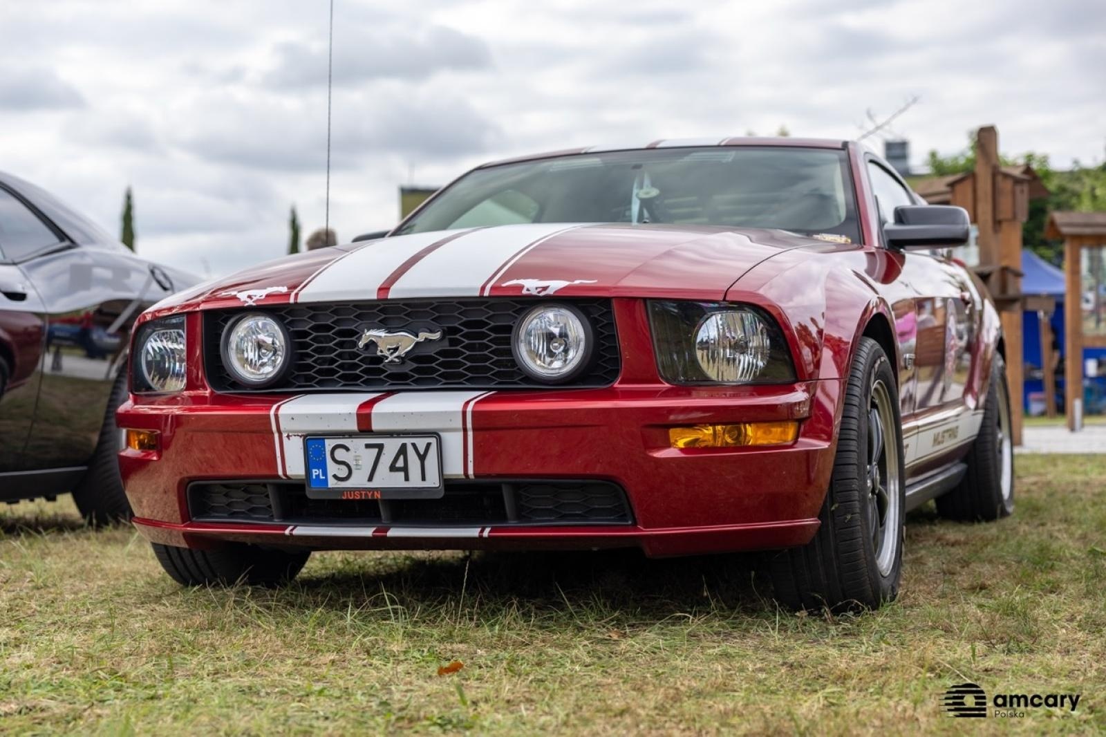 Zdjęcie w galerii na portalu naszraciborz.pl: Zlot motoryzacyjny w Kuźni Raciborskiej – zdjęcia z wydarzenia wiadomości z regionu