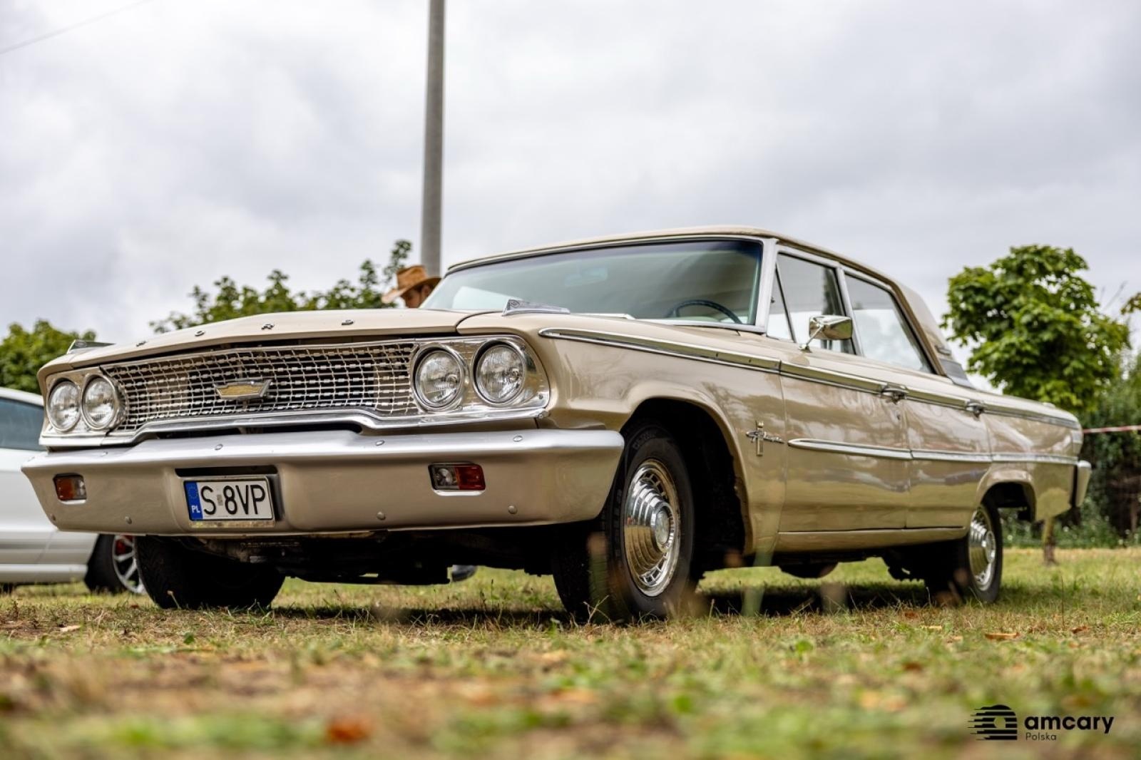 Zdjęcie w galerii na portalu naszraciborz.pl: Zlot motoryzacyjny w Kuźni Raciborskiej – zdjęcia z wydarzenia wiadomości z regionu