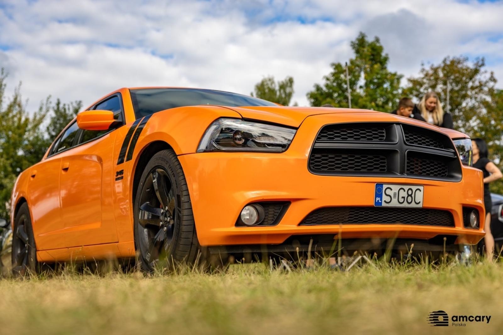 Zdjęcie w galerii na portalu naszraciborz.pl: Zlot motoryzacyjny w Kuźni Raciborskiej – zdjęcia z wydarzenia wiadomości z regionu