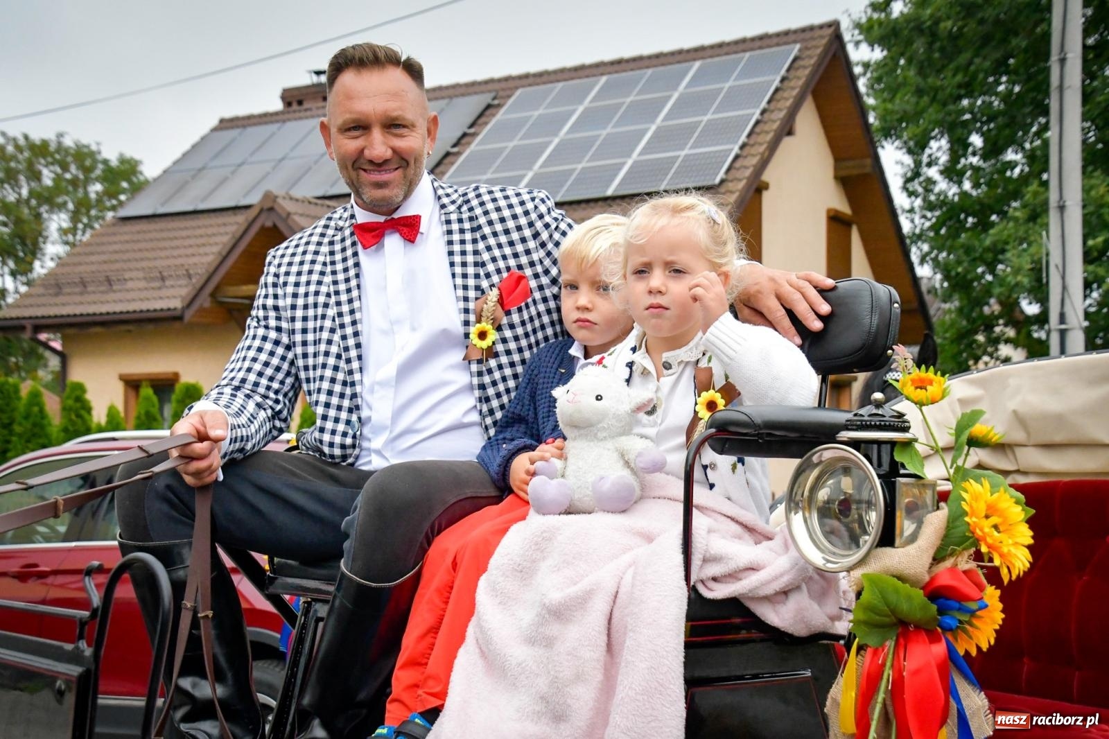 Zdjęcie w galerii na portalu naszraciborz.pl: Dożynki w Nędzy – święto plonów z muzyką i tańcem na bis! wiadomości z regionu