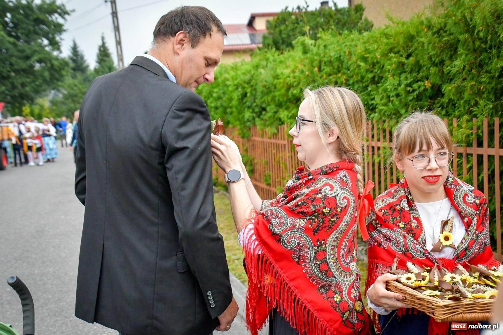 Zdjęcie w galerii na portalu naszraciborz.pl: Dożynki w Nędzy – święto plonów z muzyką i tańcem na bis! wiadomości z regionu