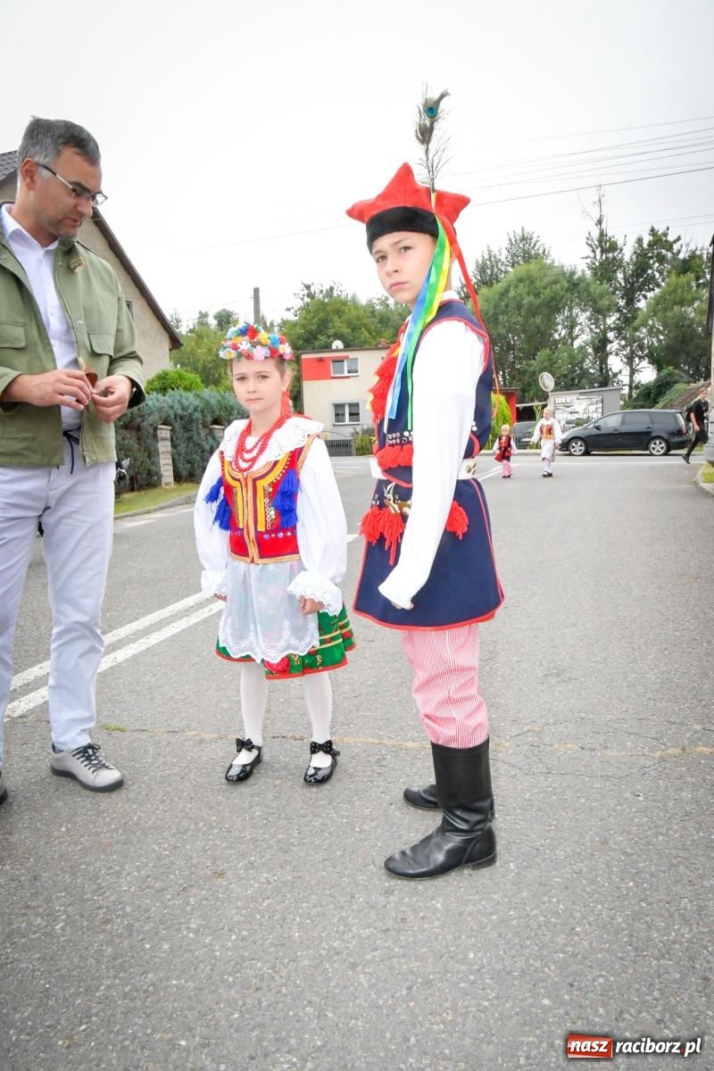 Zdjęcie w galerii na portalu naszraciborz.pl: Dożynki w Nędzy – święto plonów z muzyką i tańcem na bis! wiadomości z regionu