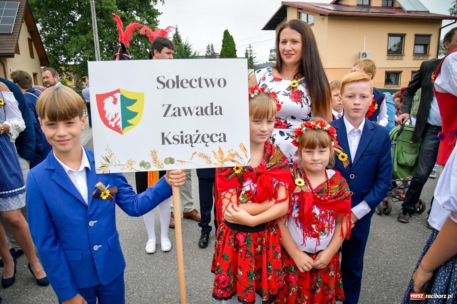 Zdjęcie w galerii na portalu naszraciborz.pl: Dożynki w Nędzy – święto plonów z muzyką i tańcem na bis! wiadomości z regionu