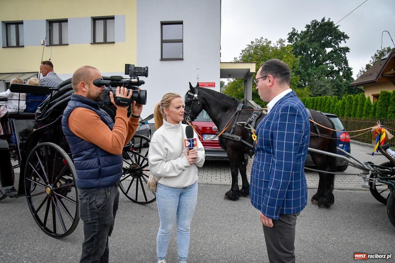 Zdjęcie w galerii na portalu naszraciborz.pl: Dożynki w Nędzy – święto plonów z muzyką i tańcem na bis! wiadomości z regionu
