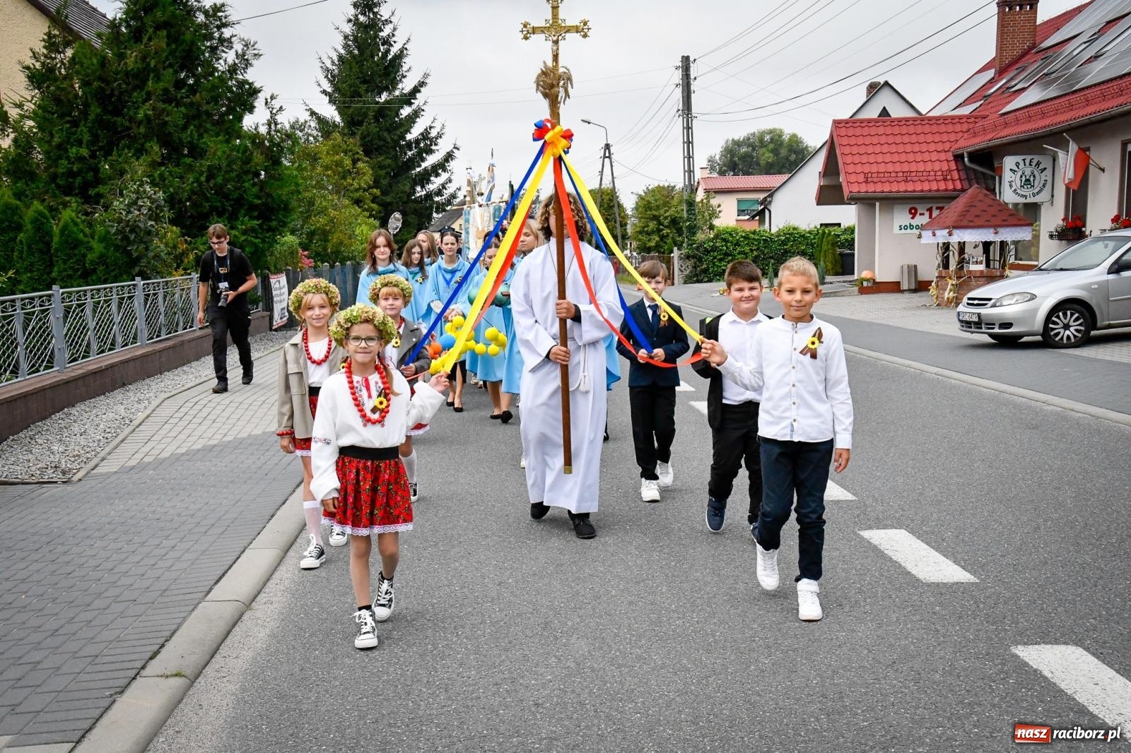 Zdjęcie w galerii na portalu naszraciborz.pl: Dożynki w Nędzy – święto plonów z muzyką i tańcem na bis! wiadomości z regionu