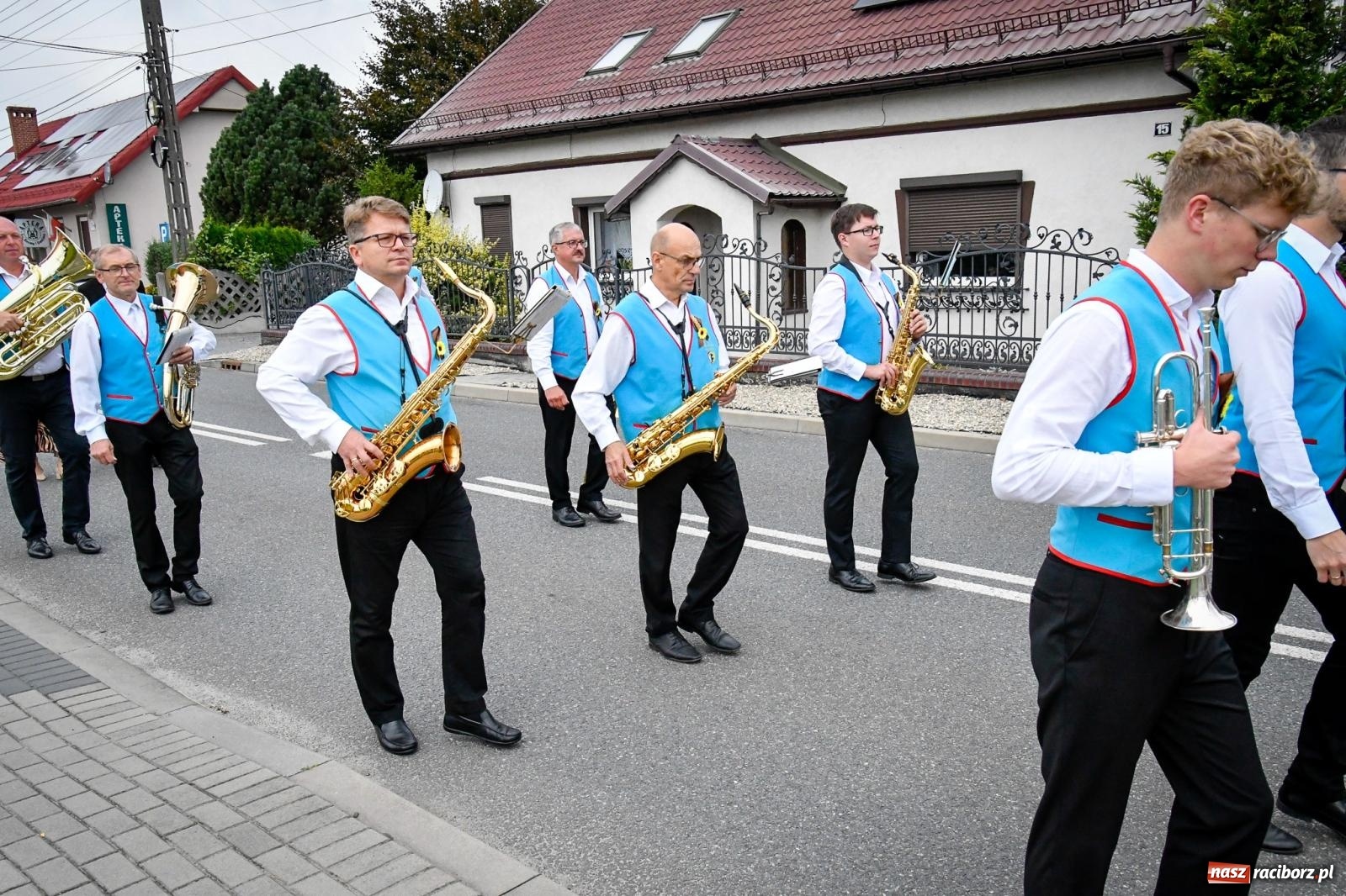 Zdjęcie w galerii na portalu naszraciborz.pl: Dożynki w Nędzy – święto plonów z muzyką i tańcem na bis! wiadomości z regionu