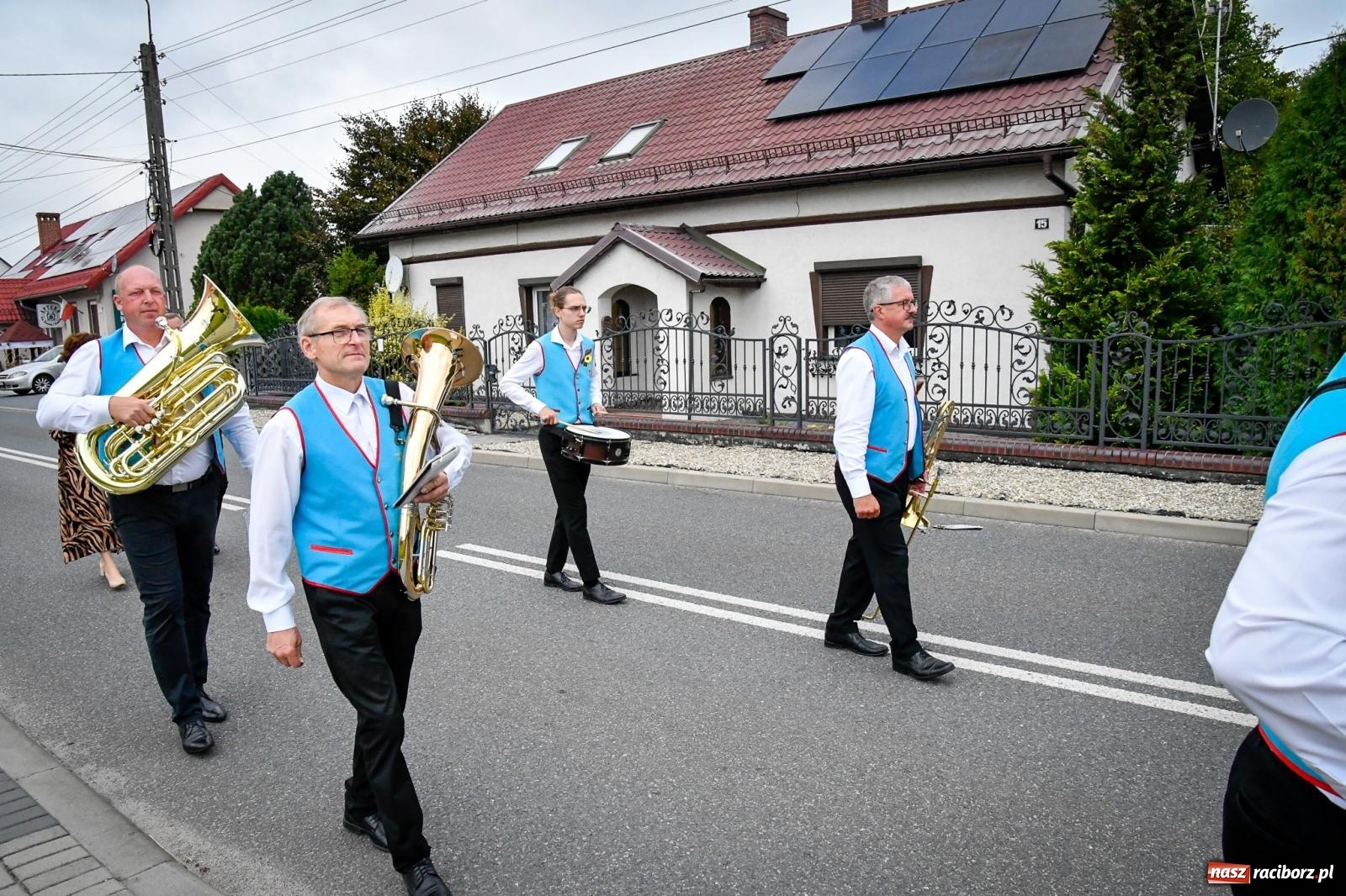 Zdjęcie w galerii na portalu naszraciborz.pl: Dożynki w Nędzy – święto plonów z muzyką i tańcem na bis! wiadomości z regionu