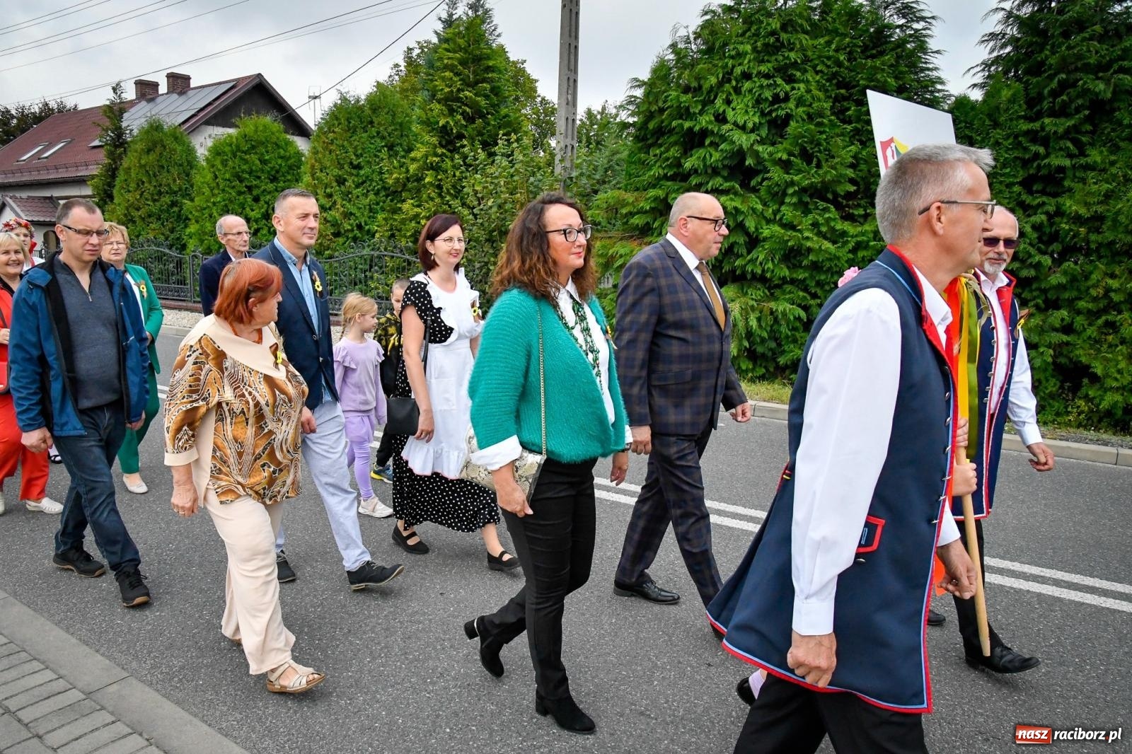 Zdjęcie w galerii na portalu naszraciborz.pl: Dożynki w Nędzy – święto plonów z muzyką i tańcem na bis! wiadomości z regionu