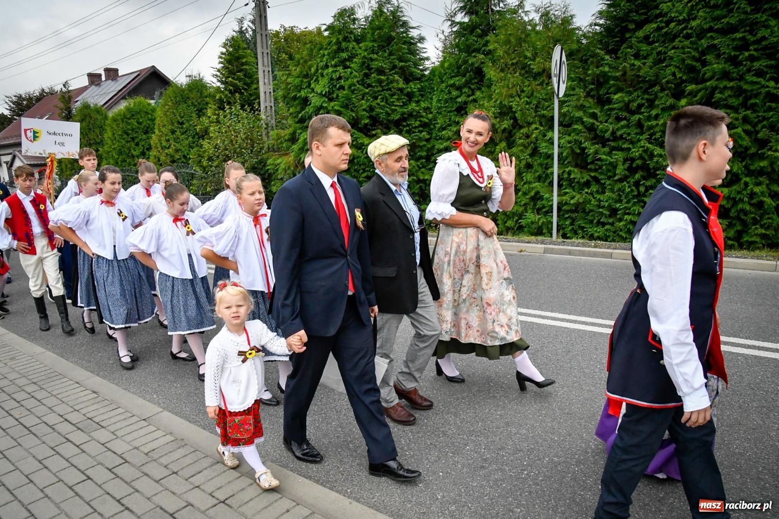 Zdjęcie w galerii na portalu naszraciborz.pl: Dożynki w Nędzy – święto plonów z muzyką i tańcem na bis! wiadomości z regionu