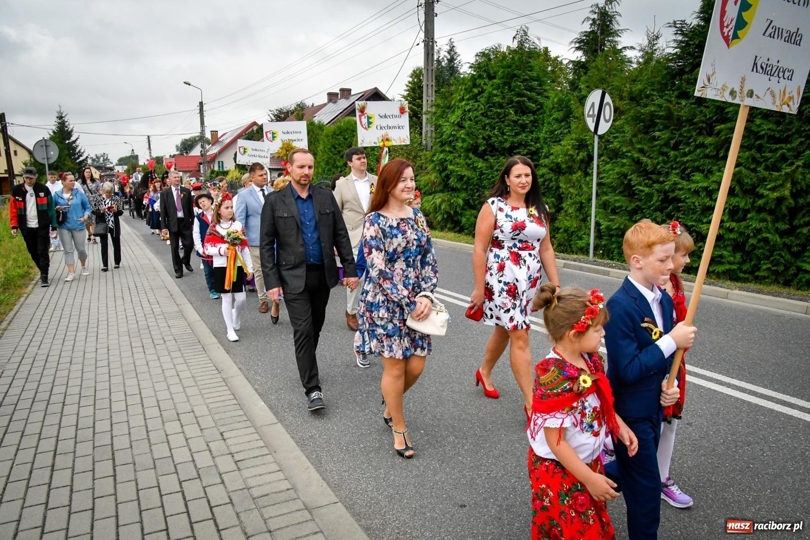 Zdjęcie w galerii na portalu naszraciborz.pl: Dożynki w Nędzy – święto plonów z muzyką i tańcem na bis! wiadomości z regionu