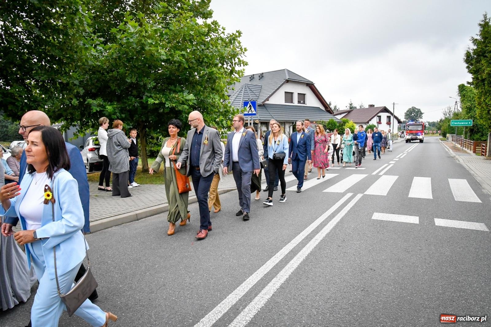 Zdjęcie w galerii na portalu naszraciborz.pl: Dożynki w Nędzy – święto plonów z muzyką i tańcem na bis! wiadomości z regionu