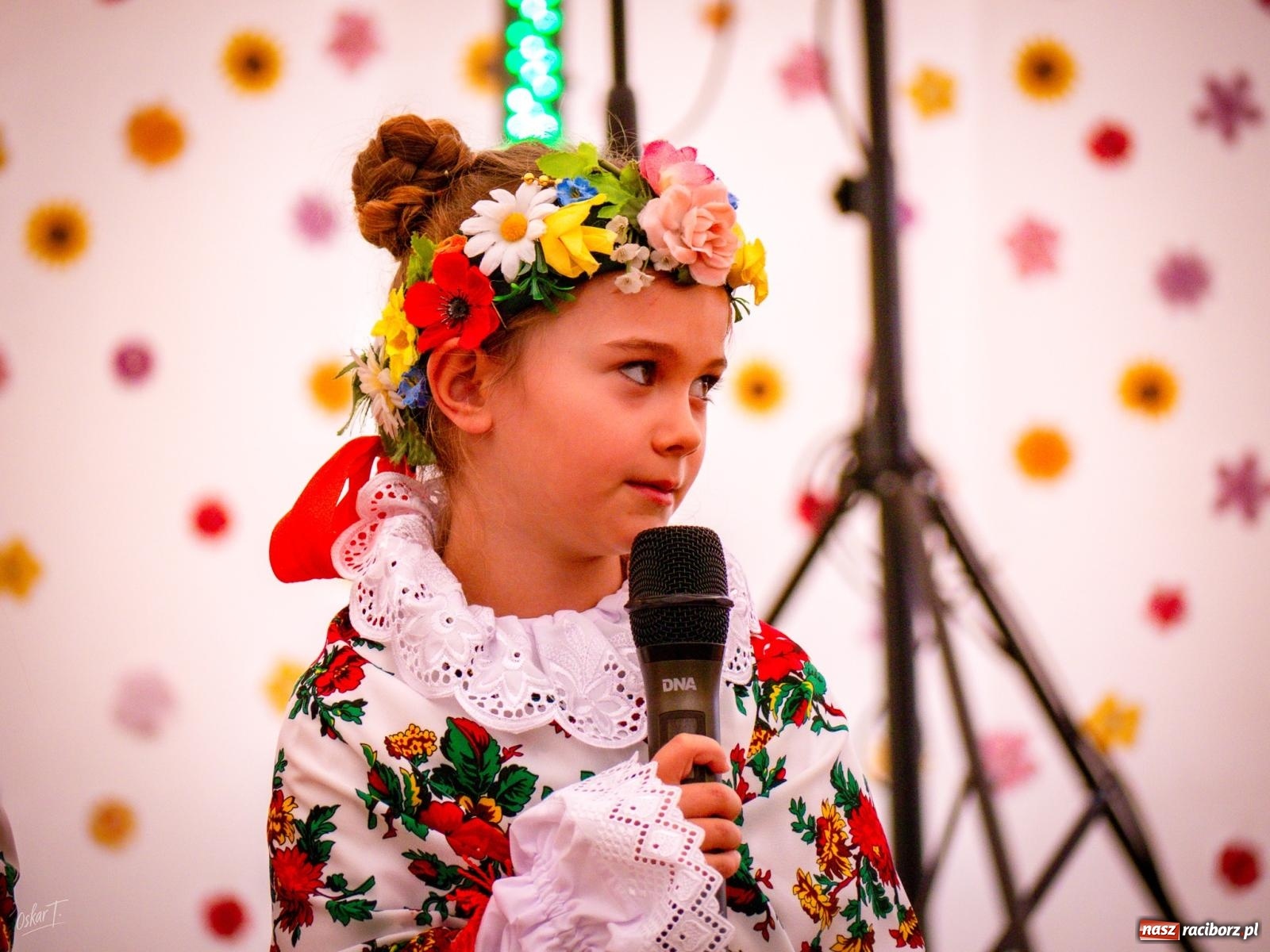 Zdjęcie w galerii na portalu naszraciborz.pl: Dożynki w Nędzy – święto plonów z muzyką i tańcem na bis! wiadomości z regionu