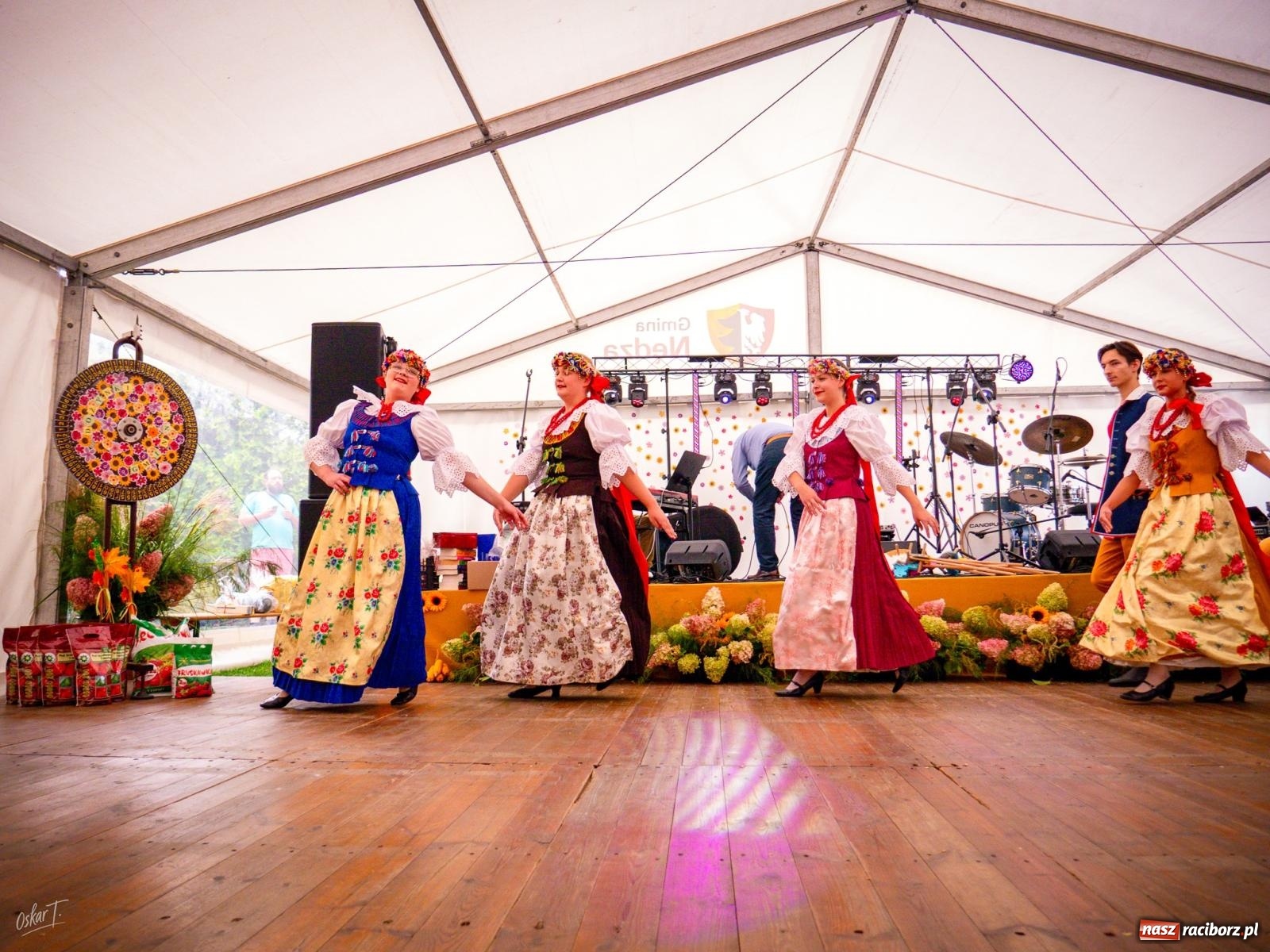 Zdjęcie w galerii na portalu naszraciborz.pl: Dożynki w Nędzy – święto plonów z muzyką i tańcem na bis! wiadomości z regionu