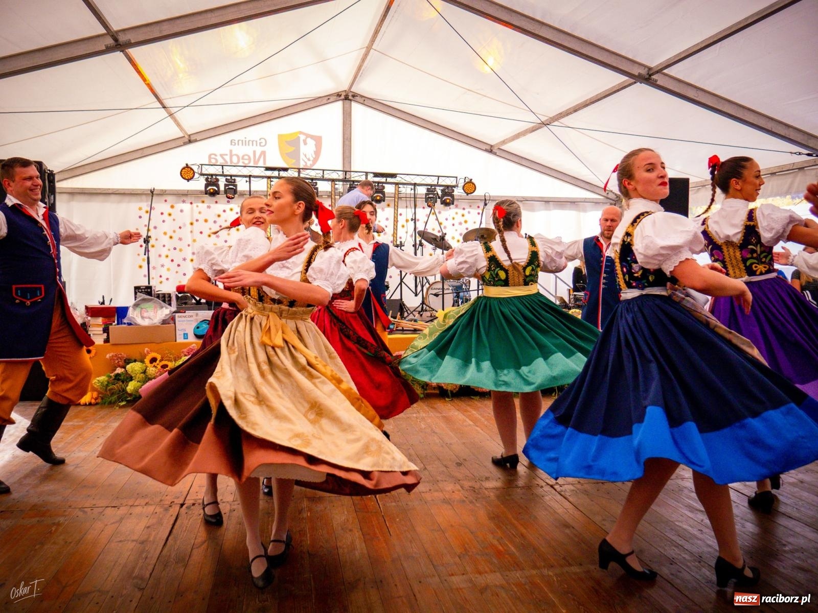 Zdjęcie w galerii na portalu naszraciborz.pl: Dożynki w Nędzy – święto plonów z muzyką i tańcem na bis! wiadomości z regionu