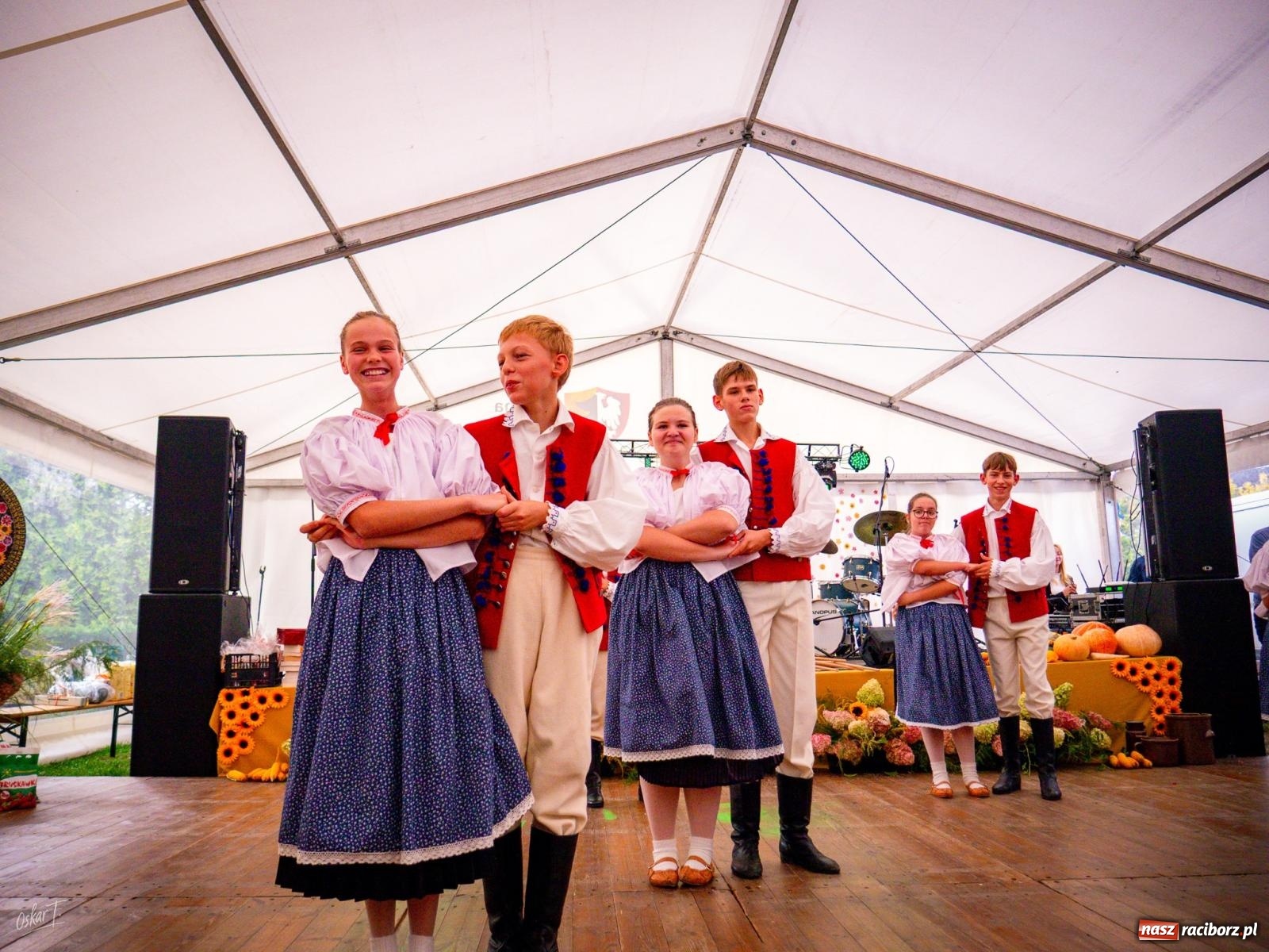 Zdjęcie w galerii na portalu naszraciborz.pl: Dożynki w Nędzy – święto plonów z muzyką i tańcem na bis! wiadomości z regionu