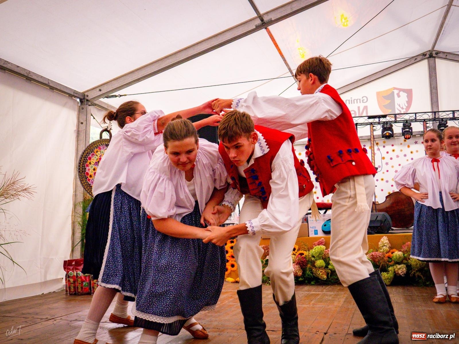 Zdjęcie w galerii na portalu naszraciborz.pl: Dożynki w Nędzy – święto plonów z muzyką i tańcem na bis! wiadomości z regionu