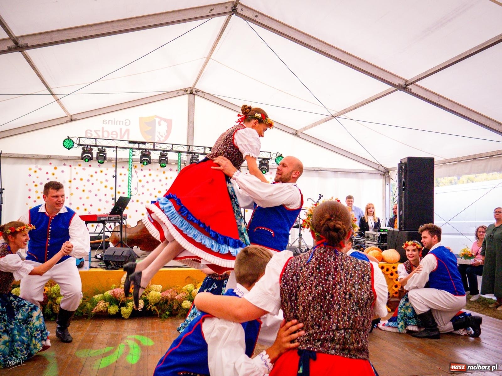 Zdjęcie w galerii na portalu naszraciborz.pl: Dożynki w Nędzy – święto plonów z muzyką i tańcem na bis! wiadomości z regionu