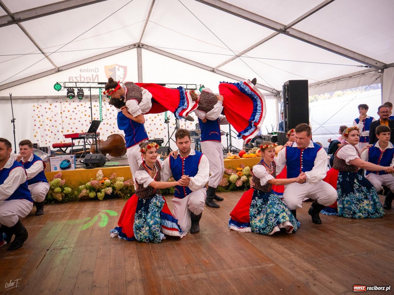 Zdjęcie w galerii na portalu naszraciborz.pl: Dożynki w Nędzy – święto plonów z muzyką i tańcem na bis! wiadomości z regionu
