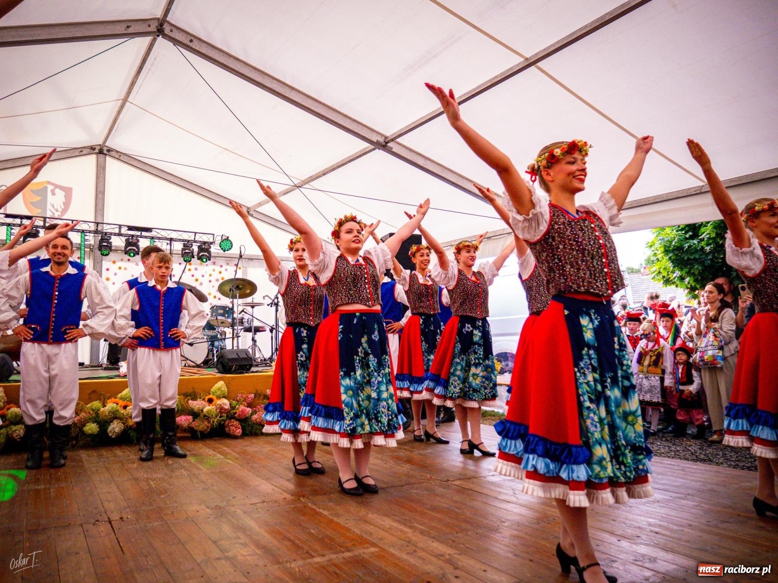 Zdjęcie w galerii na portalu naszraciborz.pl: Dożynki w Nędzy – święto plonów z muzyką i tańcem na bis! wiadomości z regionu