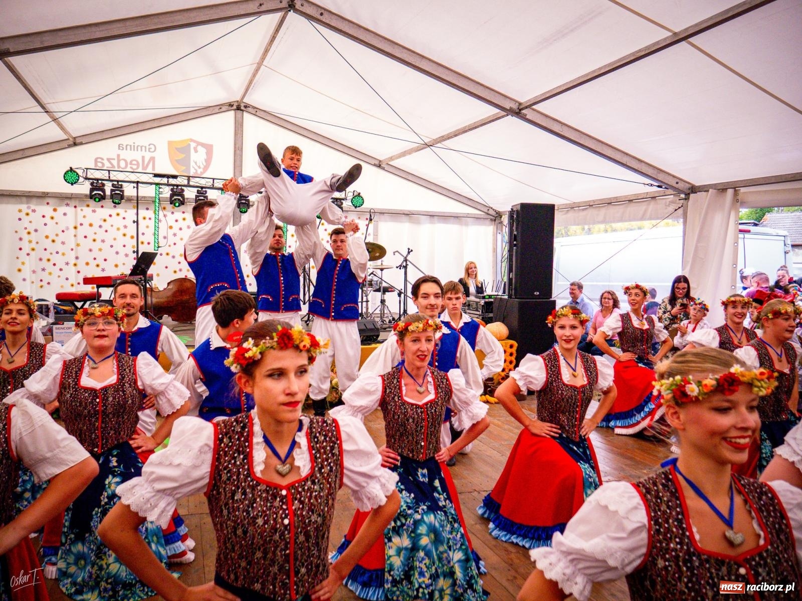 Zdjęcie w galerii na portalu naszraciborz.pl: Dożynki w Nędzy – święto plonów z muzyką i tańcem na bis! wiadomości z regionu