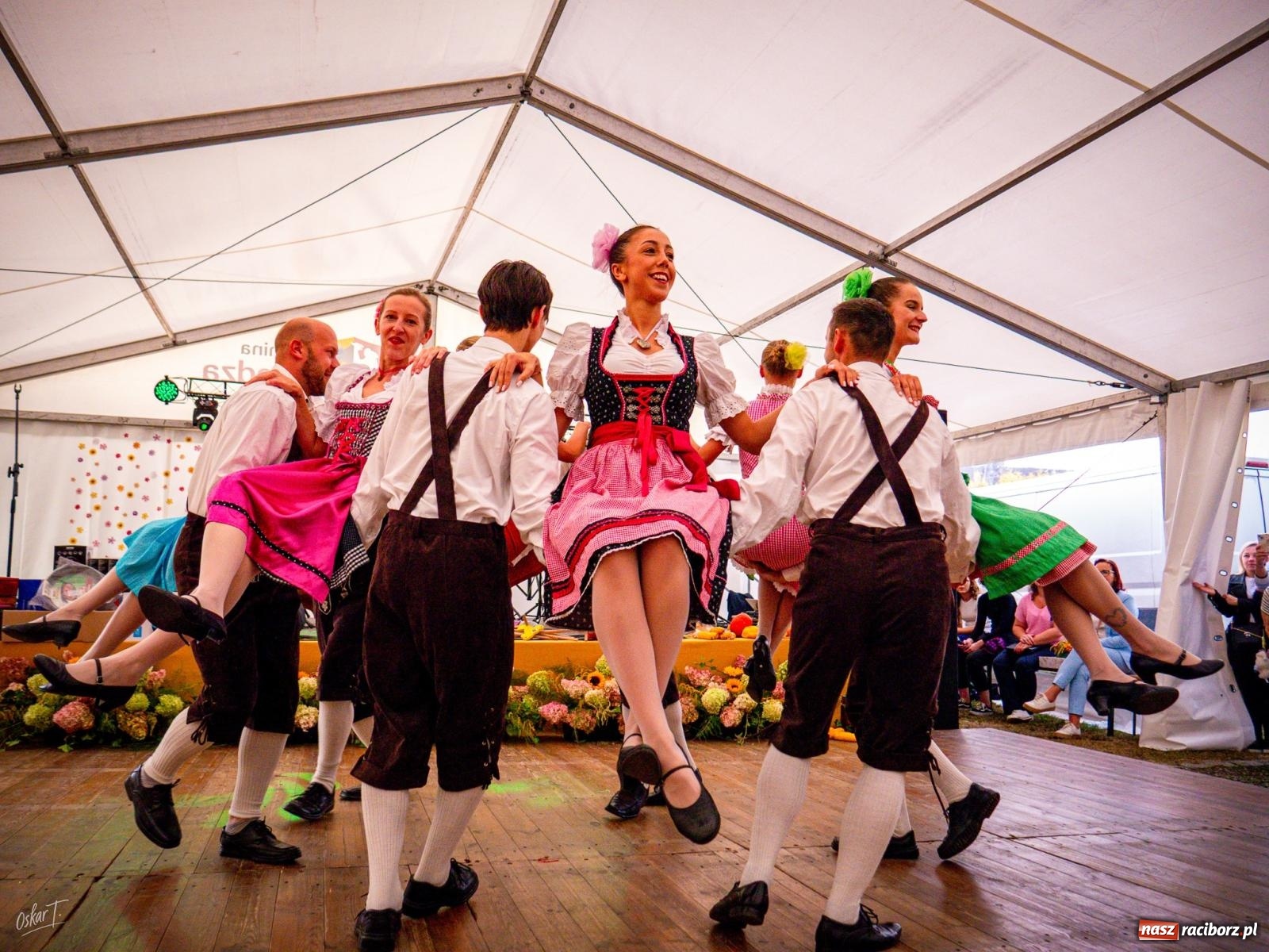 Zdjęcie w galerii na portalu naszraciborz.pl: Dożynki w Nędzy – święto plonów z muzyką i tańcem na bis! wiadomości z regionu