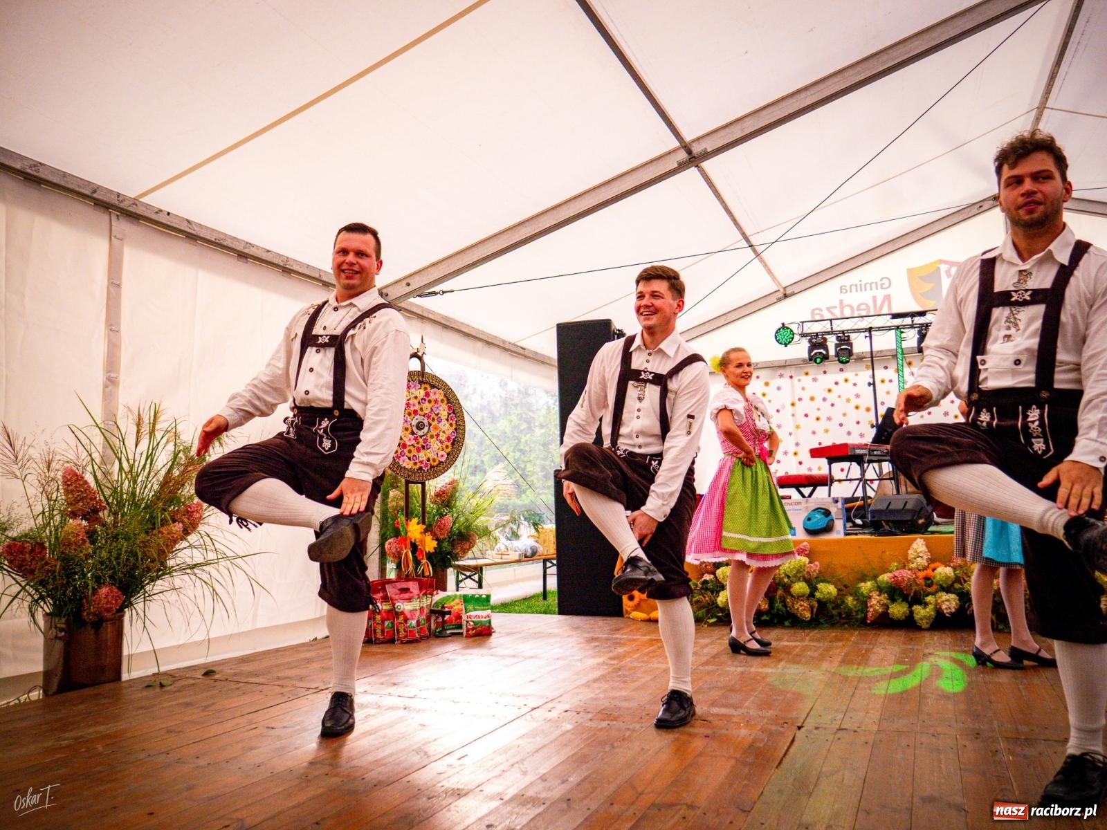 Zdjęcie w galerii na portalu naszraciborz.pl: Dożynki w Nędzy – święto plonów z muzyką i tańcem na bis! wiadomości z regionu