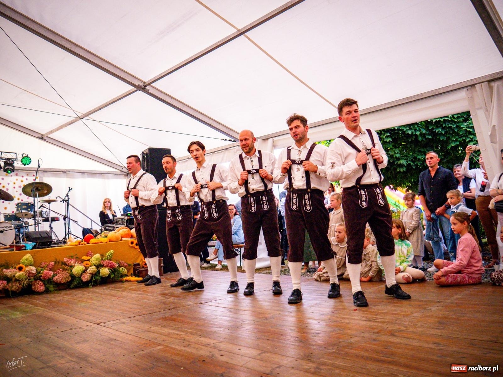 Zdjęcie w galerii na portalu naszraciborz.pl: Dożynki w Nędzy – święto plonów z muzyką i tańcem na bis! wiadomości z regionu