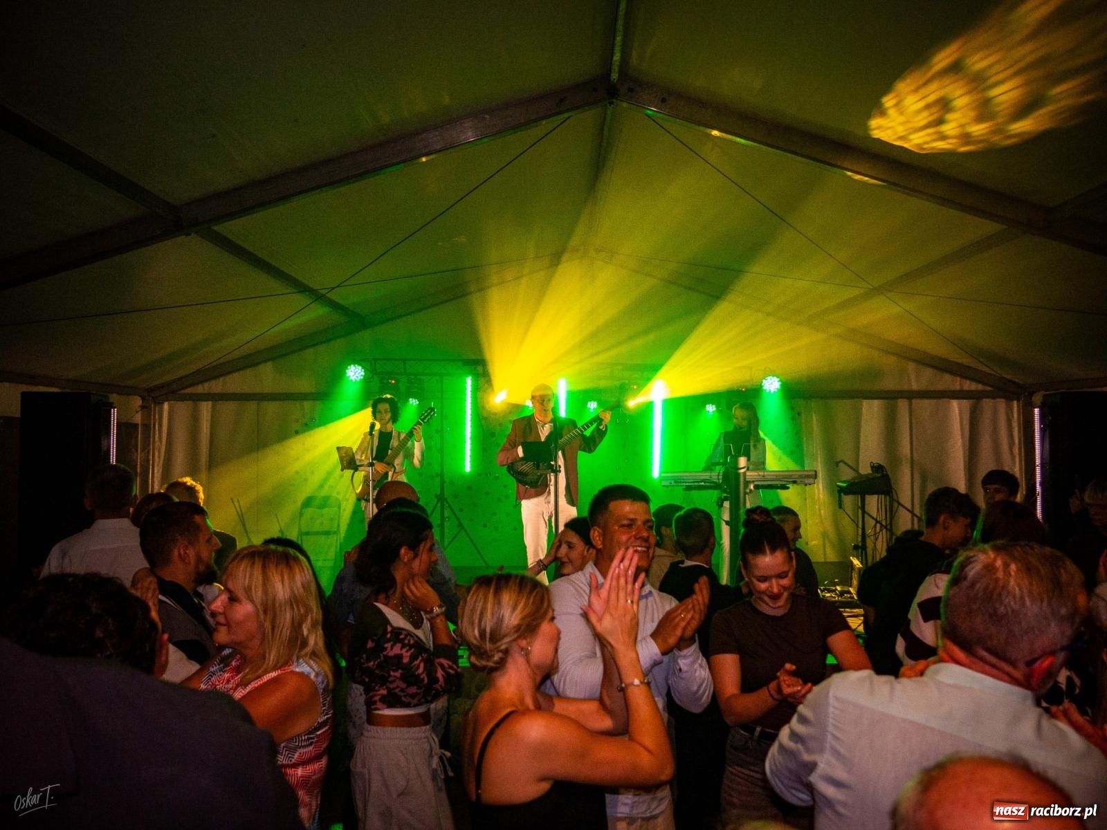 Zdjęcie w galerii na portalu naszraciborz.pl: Dożynki w Nędzy – święto plonów z muzyką i tańcem na bis! wiadomości z regionu