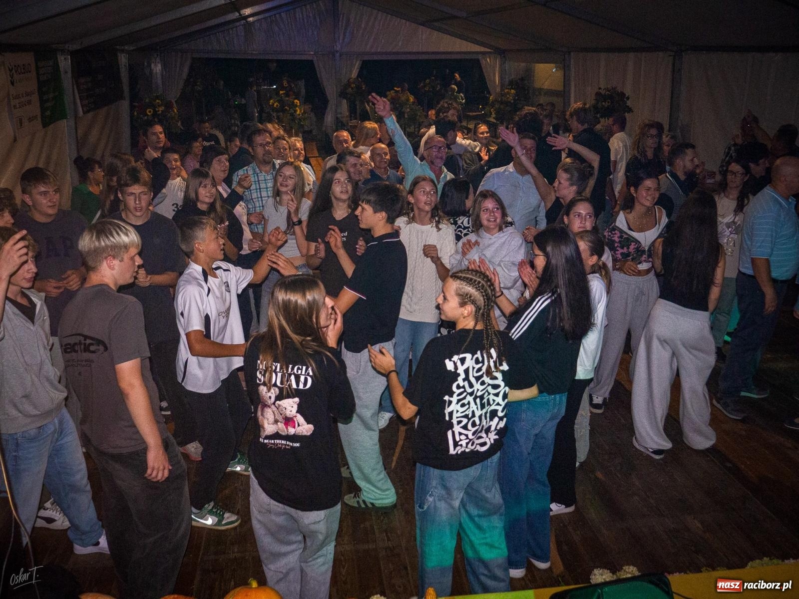 Zdjęcie w galerii na portalu naszraciborz.pl: Dożynki w Nędzy – święto plonów z muzyką i tańcem na bis! wiadomości z regionu