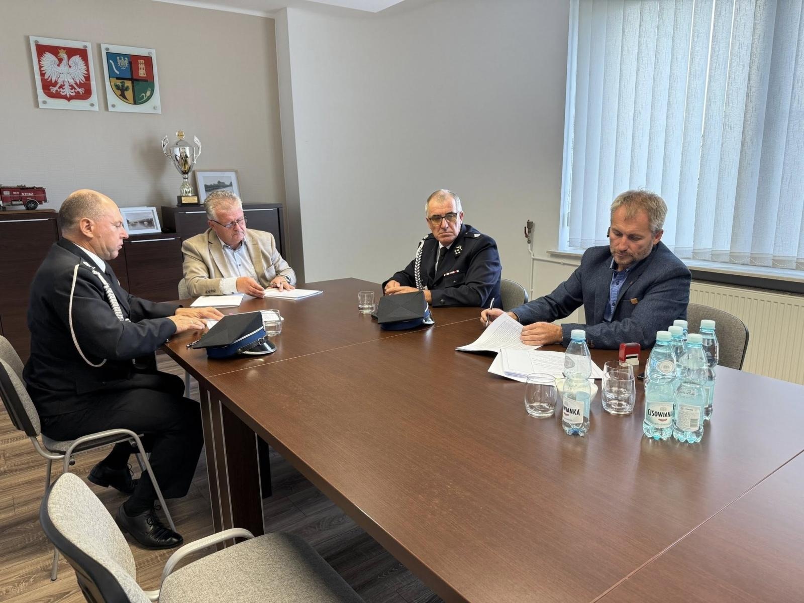 Zdjęcie w galerii na portalu naszraciborz.pl: Nowy średni samochód ratowniczo-gaśniczy dla OSP Owsiszcze wiadomości z regionu