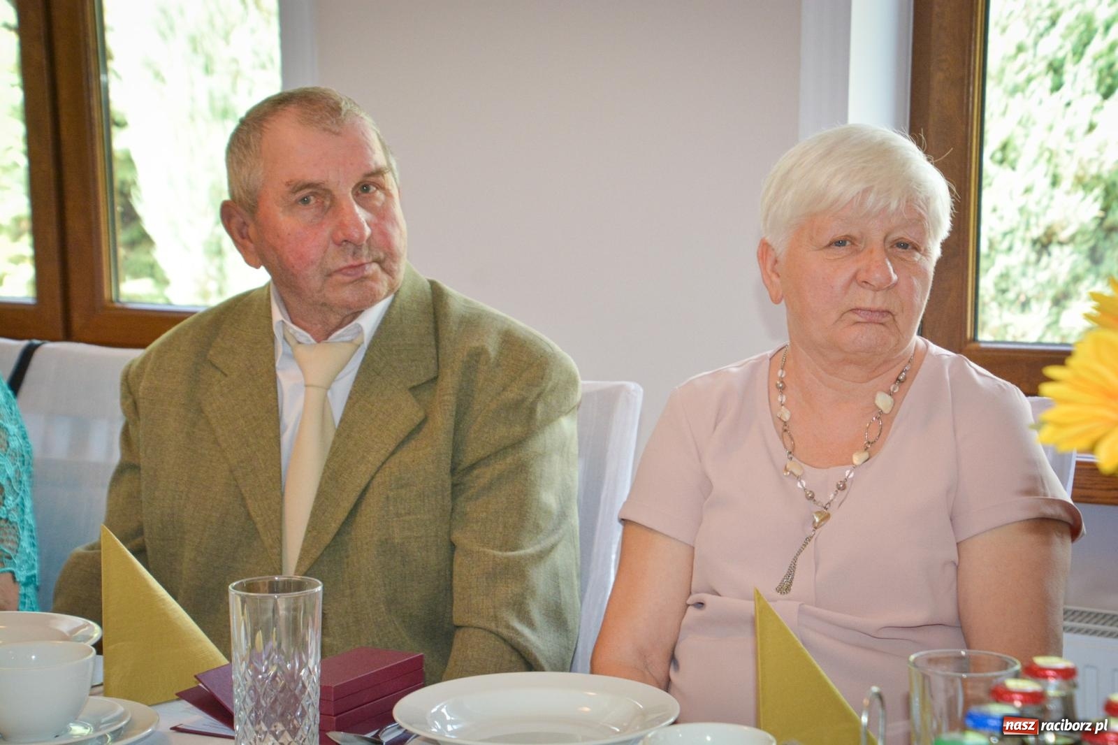 Zdjęcie w galerii na portalu naszraciborz.pl: Złote gody w Pietrowicach Wielkich. Dwanaście par uhonorowanych medalami [FOTO i WIDEO] wiadomości z regionu