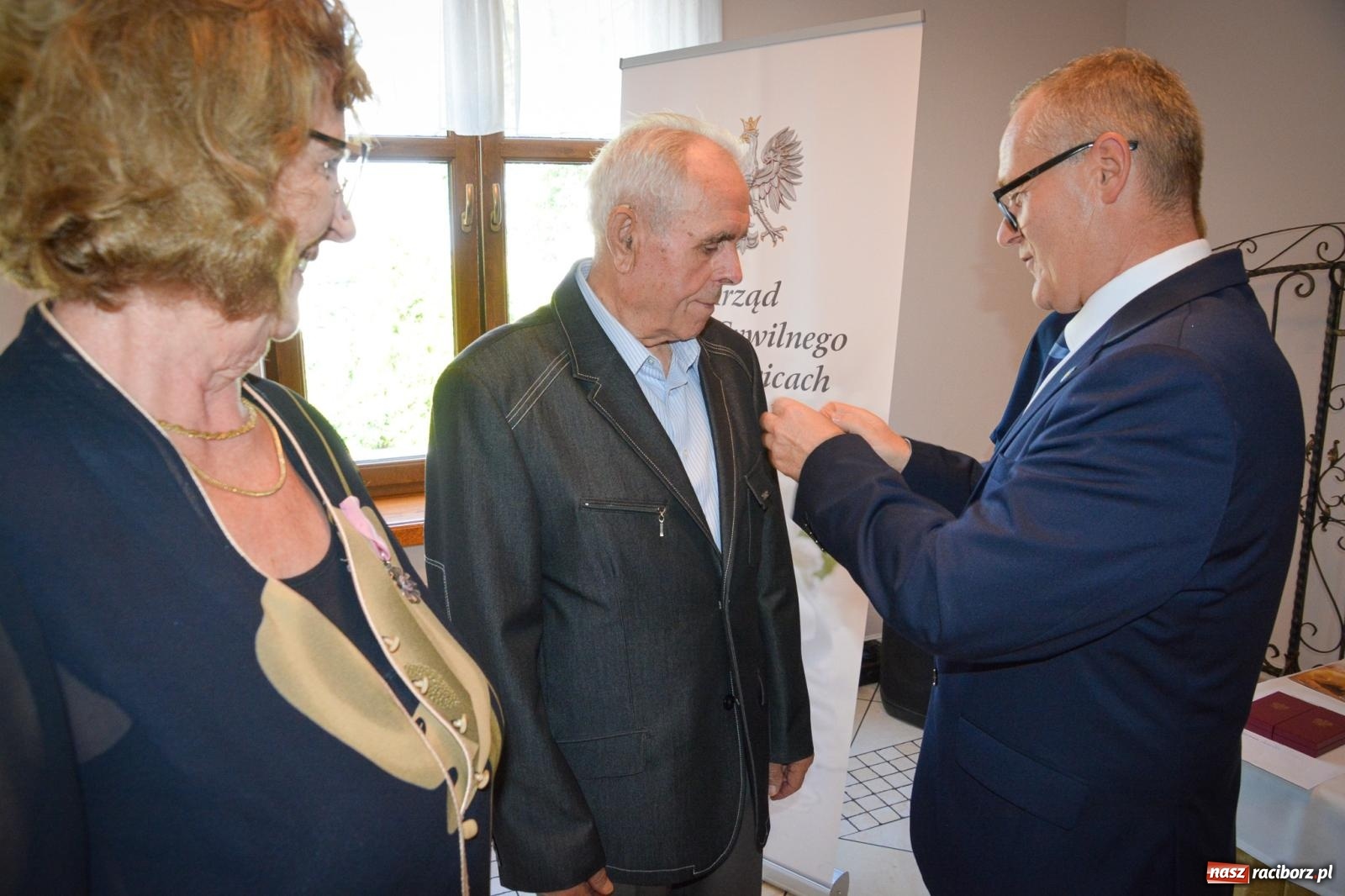 Zdjęcie w galerii na portalu naszraciborz.pl: Złote gody w Pietrowicach Wielkich. Dwanaście par uhonorowanych medalami [FOTO i WIDEO] wiadomości z regionu