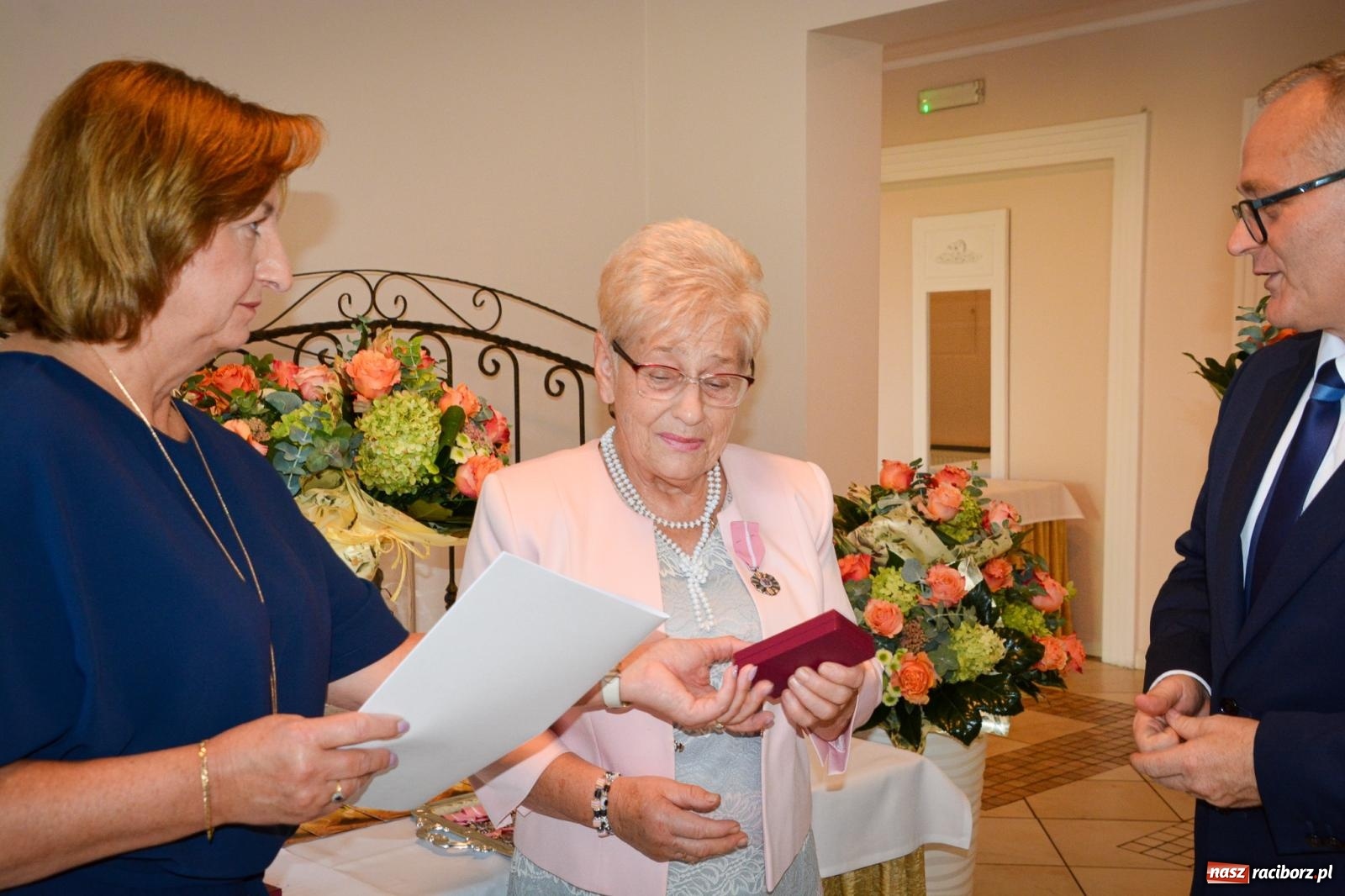 Zdjęcie w galerii na portalu naszraciborz.pl: Złote gody w Pietrowicach Wielkich. Dwanaście par uhonorowanych medalami [FOTO i WIDEO] wiadomości z regionu