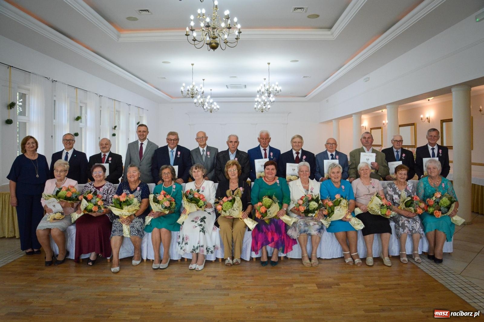 Zdjęcie w galerii na portalu naszraciborz.pl: Złote gody w Pietrowicach Wielkich. Dwanaście par uhonorowanych medalami [FOTO i WIDEO] wiadomości z regionu