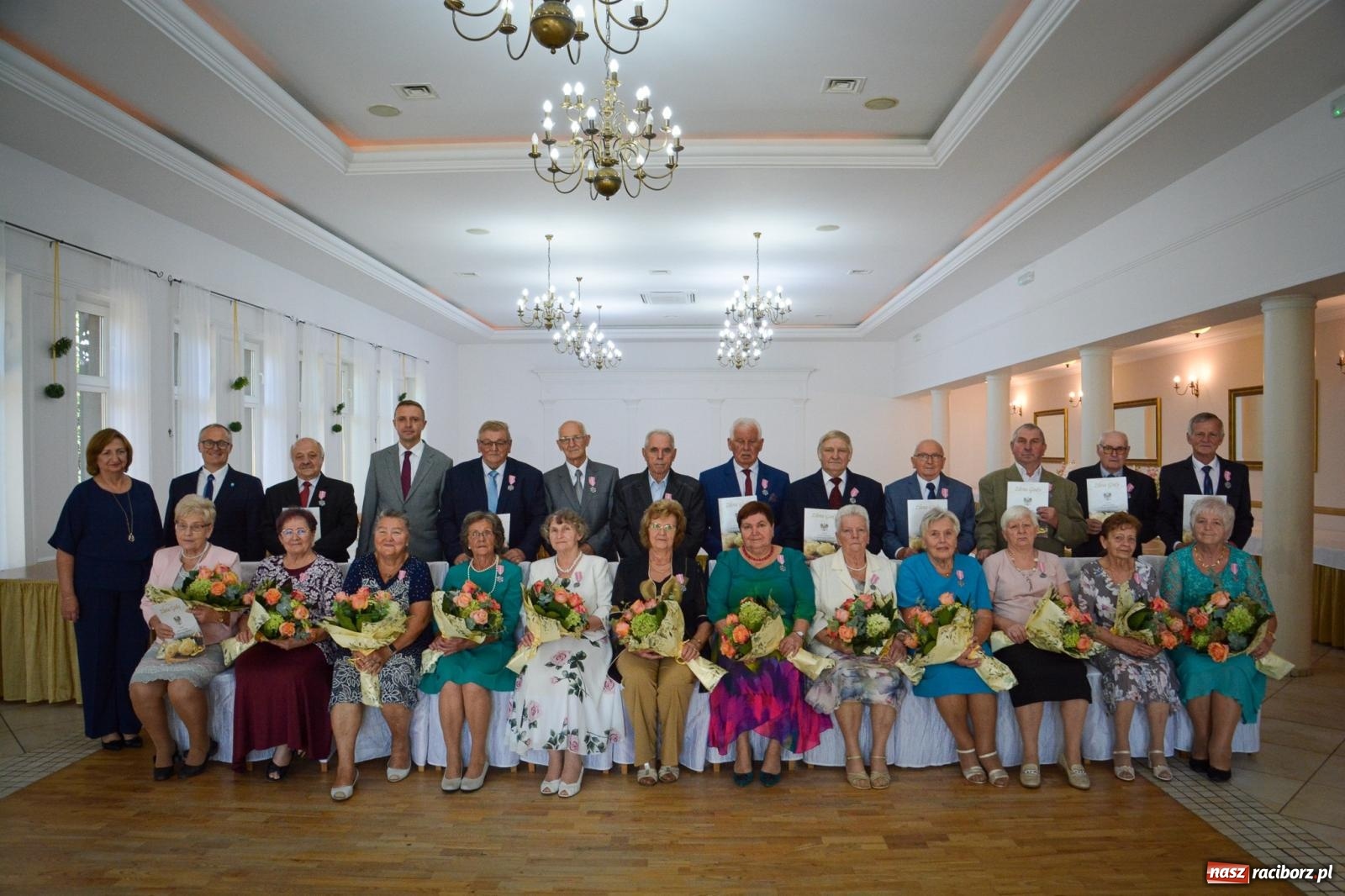 Zdjęcie w galerii na portalu naszraciborz.pl: Złote gody w Pietrowicach Wielkich. Dwanaście par uhonorowanych medalami [FOTO i WIDEO] wiadomości z regionu