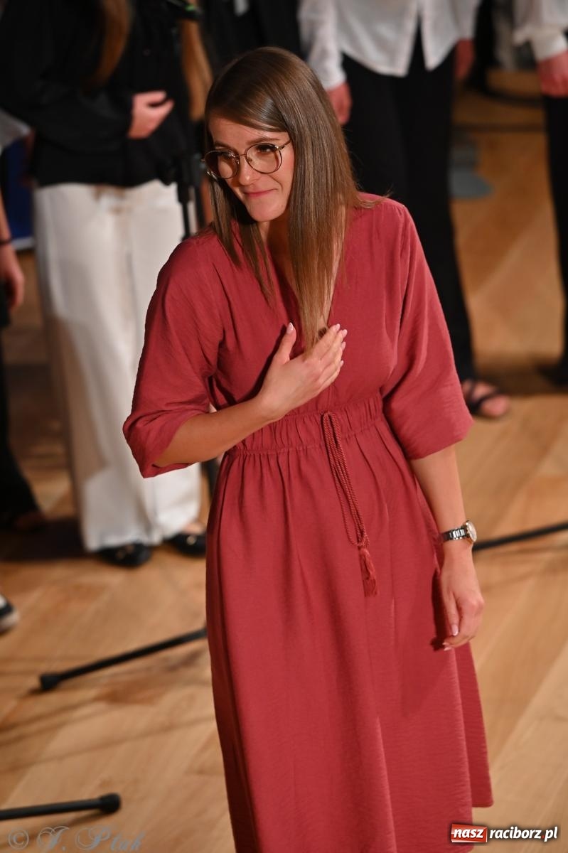 Zdjęcie w galerii na portalu naszraciborz.pl: Prymusi raciborskich szkół odebrali stypendia i gratulacje [FOTO] wiadomości z regionu