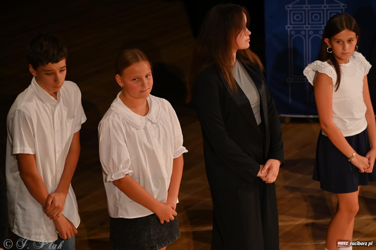 Zdjęcie w galerii na portalu naszraciborz.pl: Prymusi raciborskich szkół odebrali stypendia i gratulacje [FOTO] wiadomości z regionu