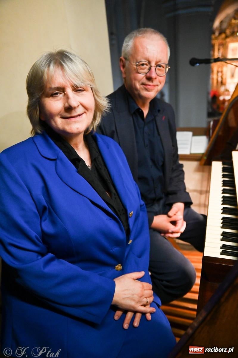 Zdjęcie w galerii na portalu naszraciborz.pl: Wirtuoz z Niemiec oczarował słuchaczy w Raciborzu wiadomości z regionu