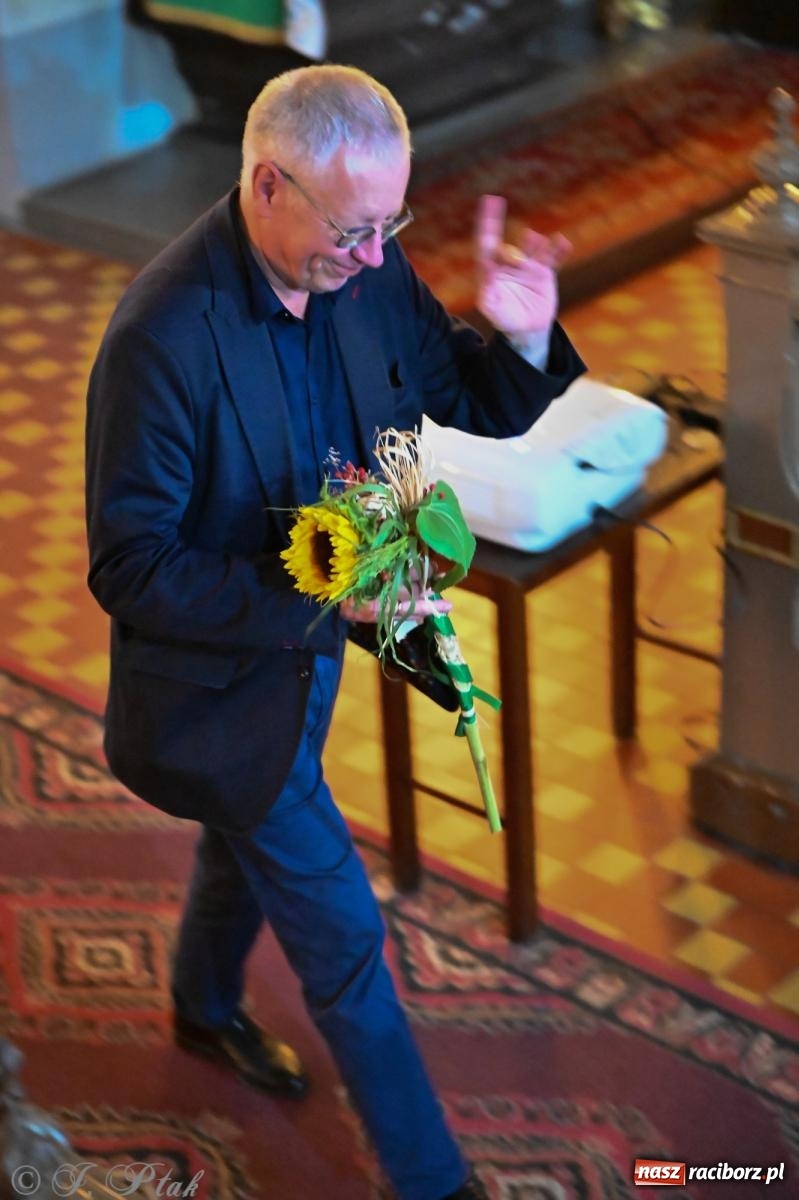 Zdjęcie w galerii na portalu naszraciborz.pl: Wirtuoz z Niemiec oczarował słuchaczy w Raciborzu wiadomości z regionu