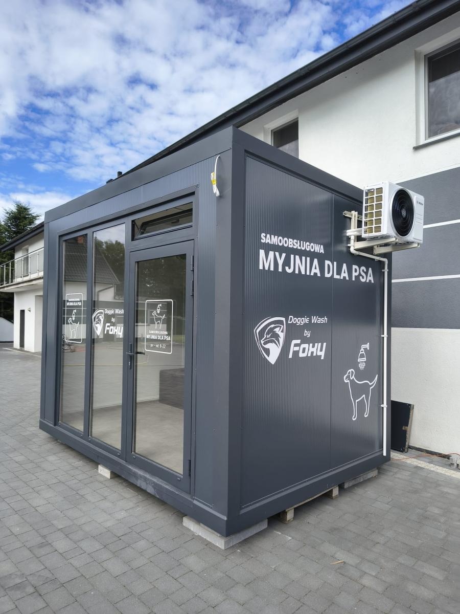 Zdjęcie w galerii na portalu naszraciborz.pl: Nowa usługa w Foxy Detailing – samoobsługowa myjnia dla psów w Raciborzu wiadomości z regionu