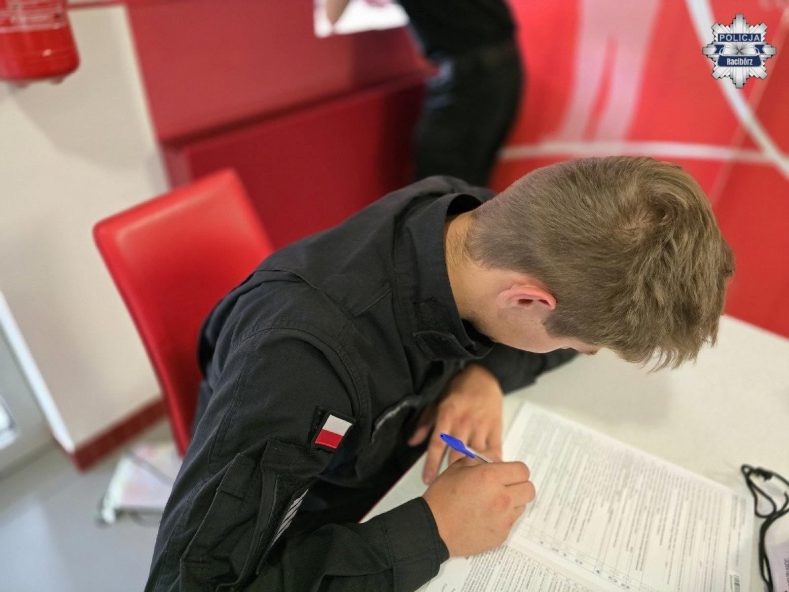 Zdjęcie w galerii na portalu naszraciborz.pl: 100-lecie kobiet w policji. Policjanci z Raciborza oddali krew wiadomości z regionu