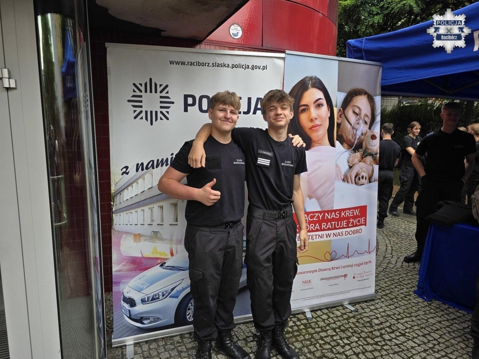 Zdjęcie w galerii na portalu naszraciborz.pl: 100-lecie kobiet w policji. Policjanci z Raciborza oddali krew wiadomości z regionu