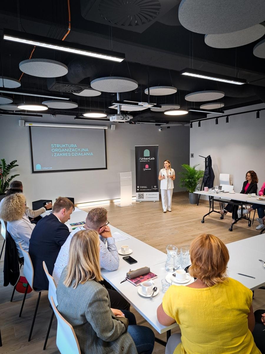 Zdjęcie w galerii na portalu naszraciborz.pl: Rybniczanie podpatrują Racibórz. Wizyta studyjna w Urban Lab wiadomości z regionu
